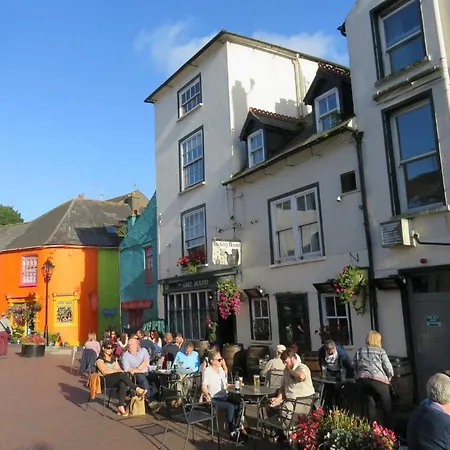 Traditional Farm House In The Old Head Of Kinsale