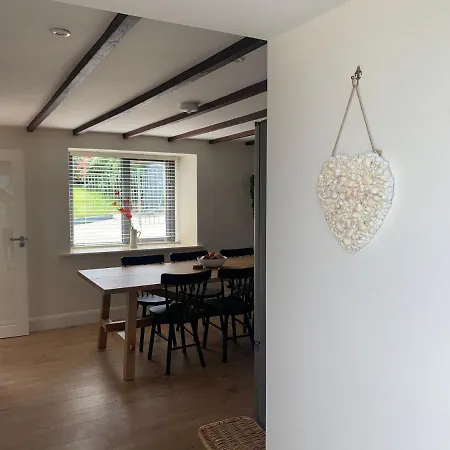 Traditional Farm House In The Old Head Of Kinsale Holiday home *
