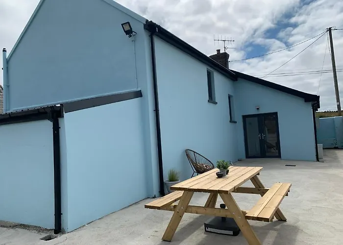 - Sleeps 7 - Garden - Parking Сasa de vacaciones *