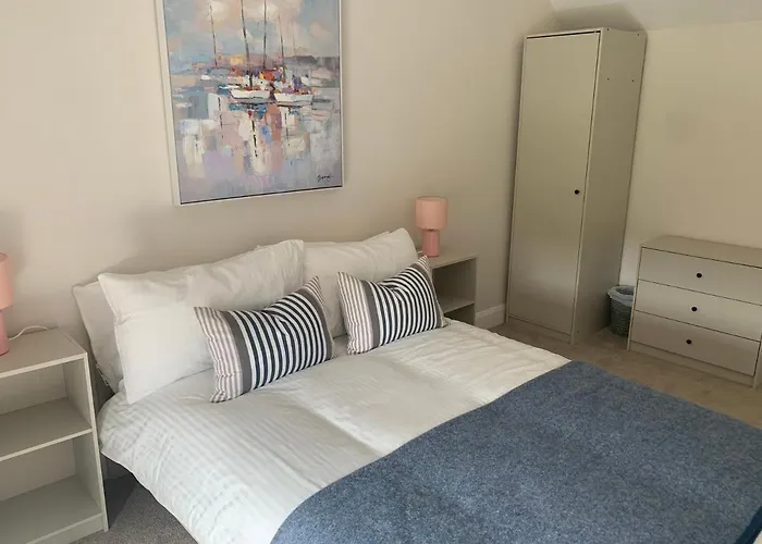 Сasa de vacaciones - Sleeps 7 - Garden - Parking *