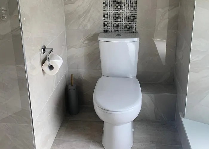 - Sleeps 7 - Garden - Parking Сasa de vacaciones